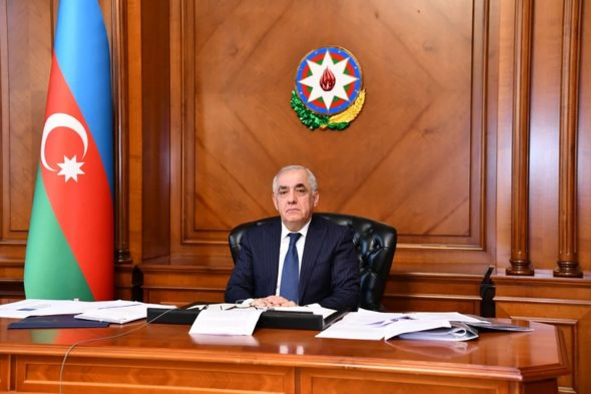 Baş nazirin rəhbərliyi ilə respublikanın qaz təsərrüfatındakı mövcud problemlər müzakirə olundu - FOTO
