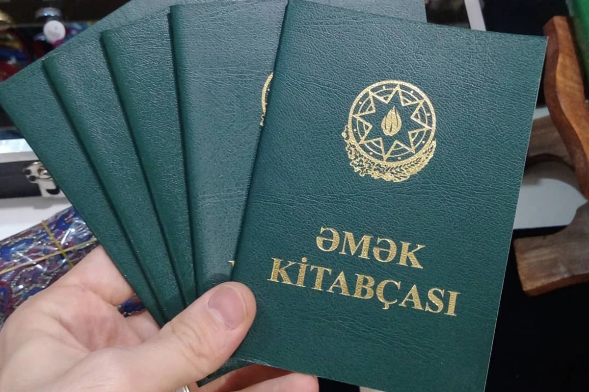 Əmək kitabçaları dövriyyədən çıxarılacaq