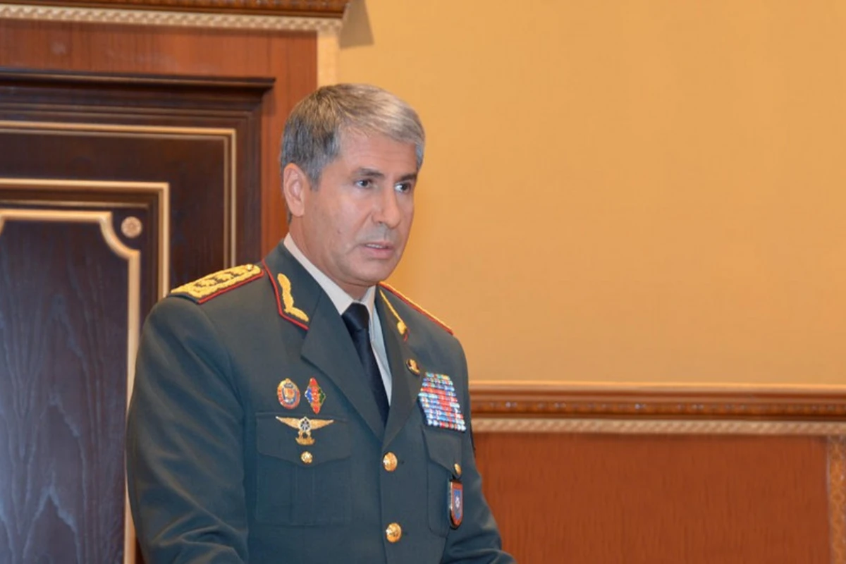 Vilayət Eyvazov polis bölməsinin rəisini vəzifədən azad etdi