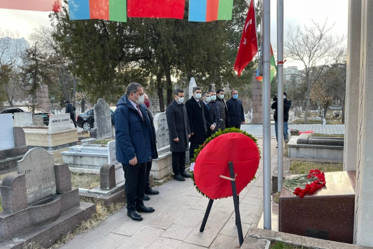 Məhəmməd Əmin Rəsulzadənin məzarı ziyarət edilib