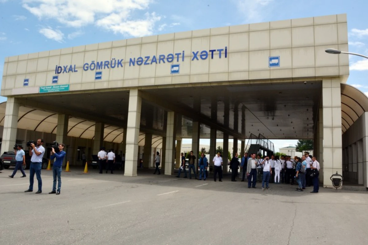 Samur gömrük postu gücləndirilmiş iş rejiminə keçib
