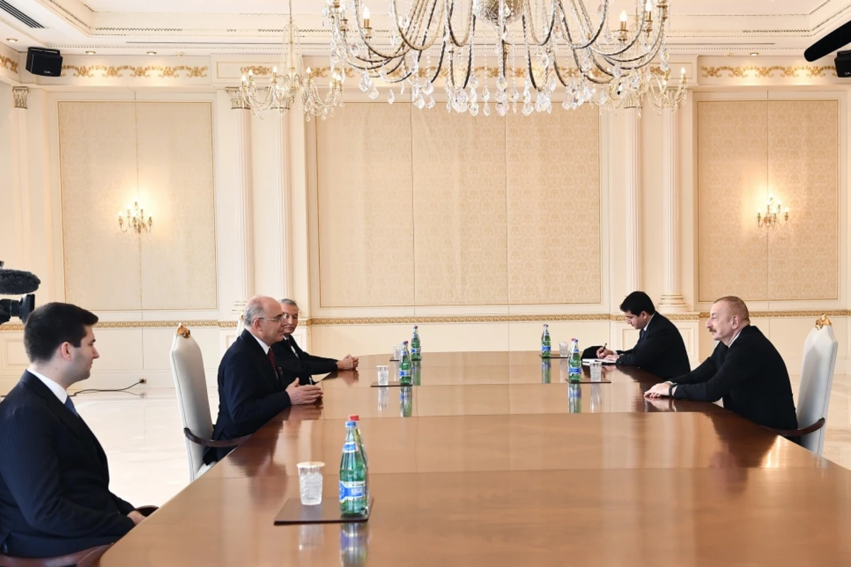 İlham Əliyev Türkiyənin Milliyətçi Hərəkat Partiyasının sədr müavinini qəbul edib