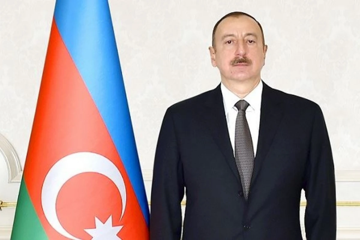 Prezident bir qrup gənci təltif edib - SİYAHI