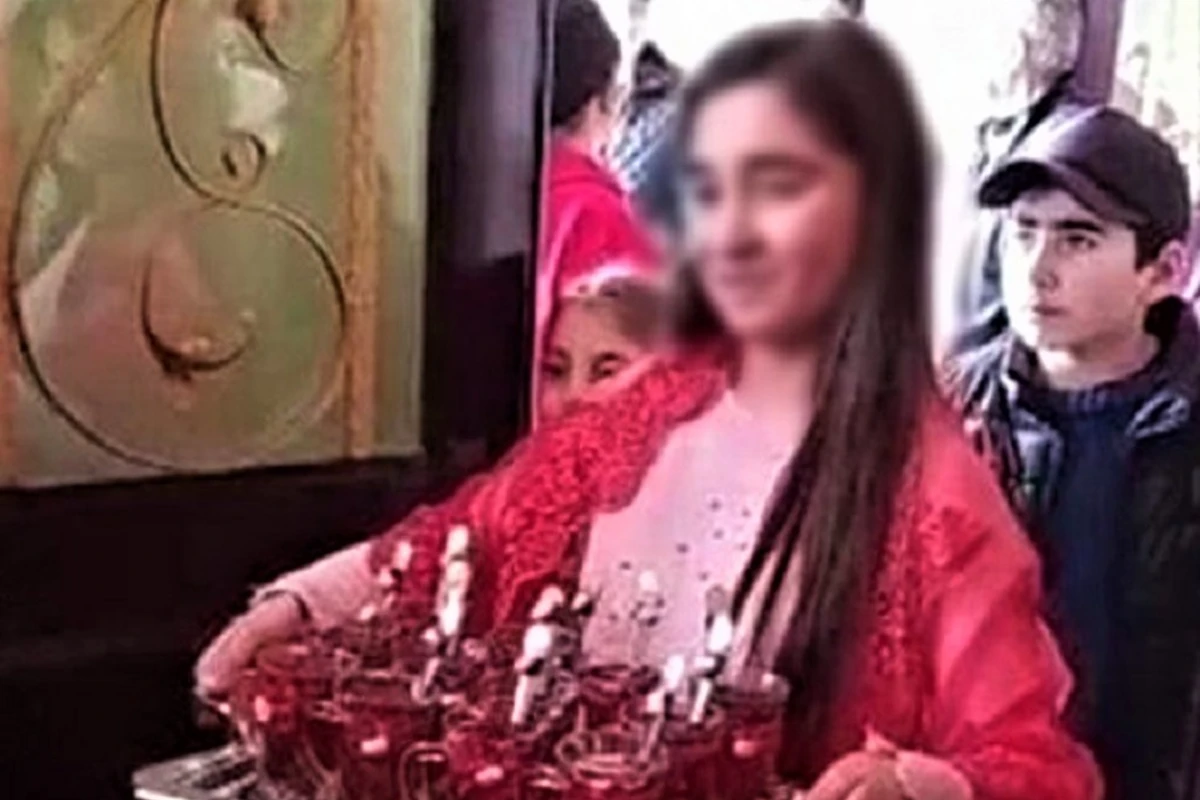 Nişanlanan azyaşlı qızın qohumu danışdı - Bu, bizdə adətdir Nişanlanan azyaşlı qızın qohumu danışdı - Bu, bizdə adətdir