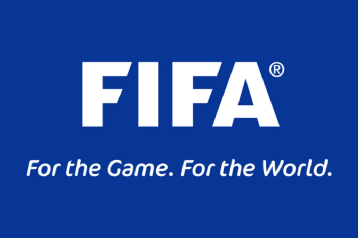 Rövnəq Abdullayev FIFA-nın prezidenti ilə görüşüb