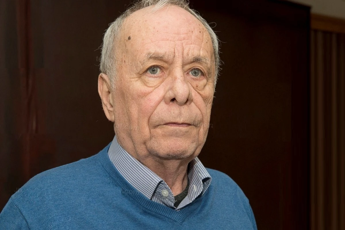 Xəstəxanada müalicə alan xalq artistinin durumu ilə bağlı açıqlama