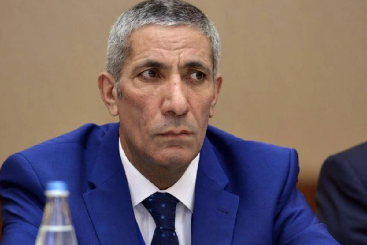 Siyavuş Novruzov: “Jurnalistlərdən xahiş edirəm ki, məni siyasətə qatmasınlar”