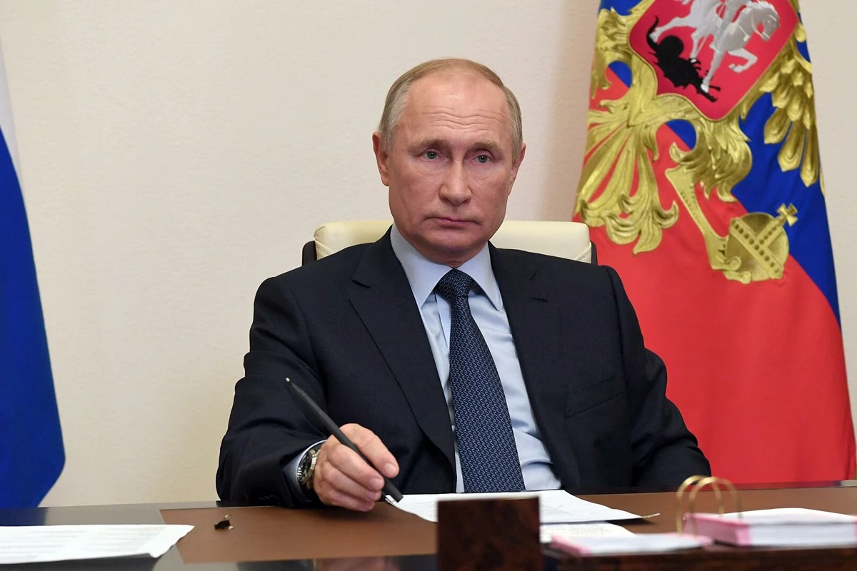 Путин ответил на вопрос о своей прививке от коронавируса