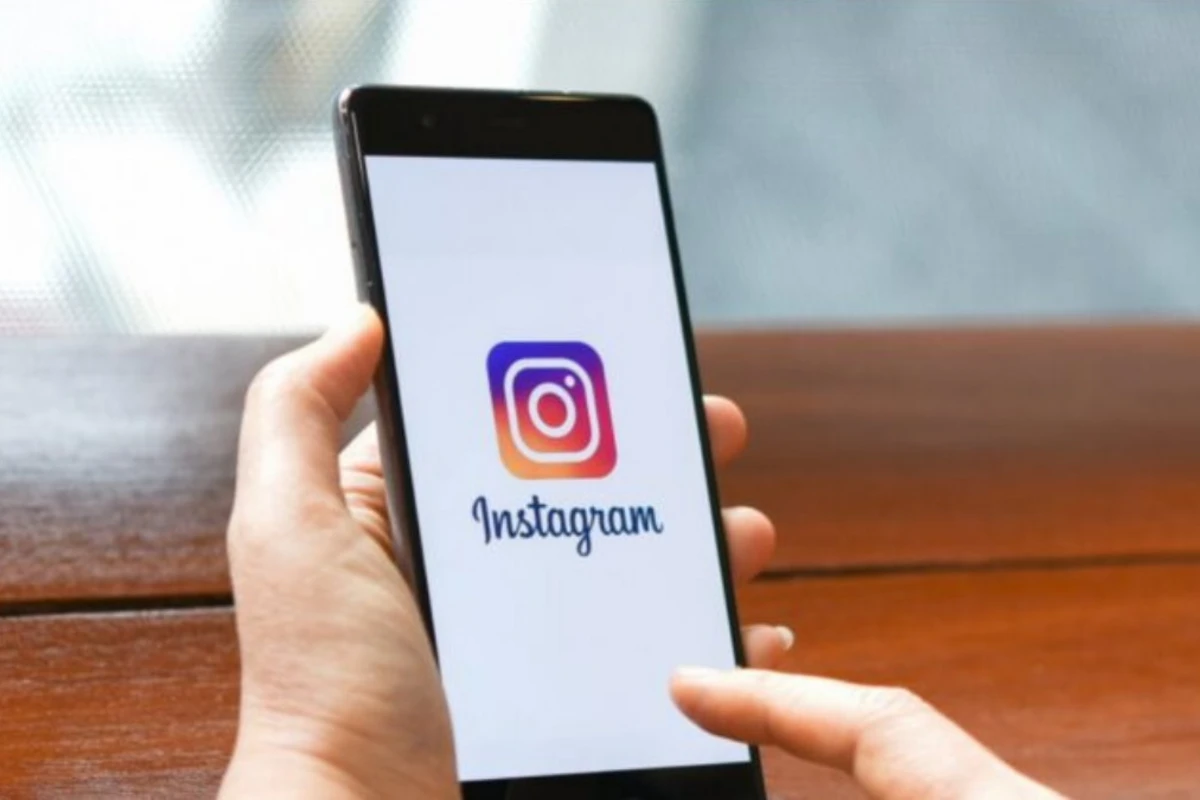 Instagram будет удалять аккаунты за оскорбления пользователей