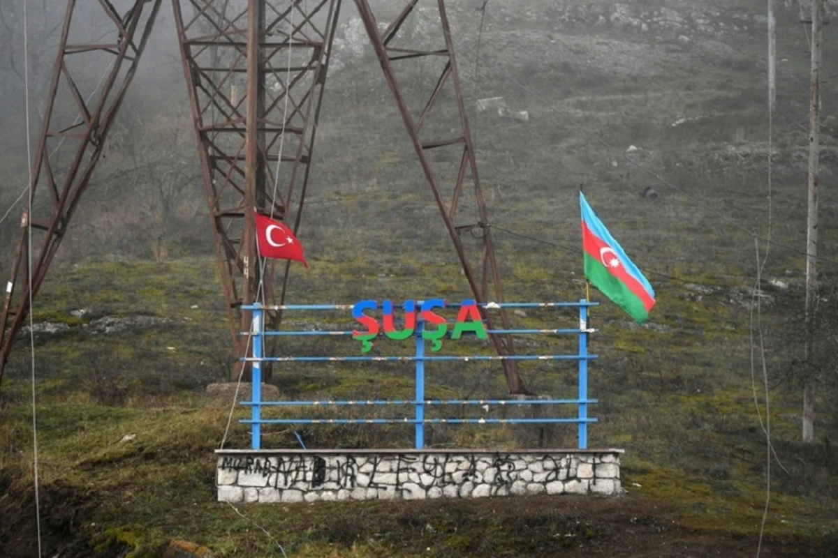 Qarabağda nəqliyyat və rabitə infrastrukturunun qurulması məsələləri müzakirə edilib Qarabağda nəqliyyat və rabitə infrastrukturunun qurulması məsələləri müzakirə edilib