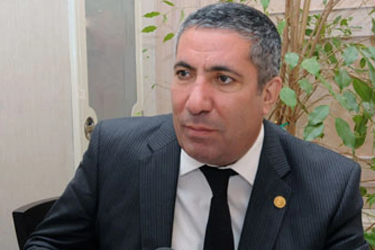 Siyavuş Novruzov: Ömür boyu pulum olmayıb, bu gün də cibim boşdur