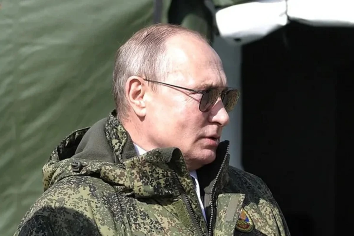 Песков объяснил, почему у Путина нет звания генерала