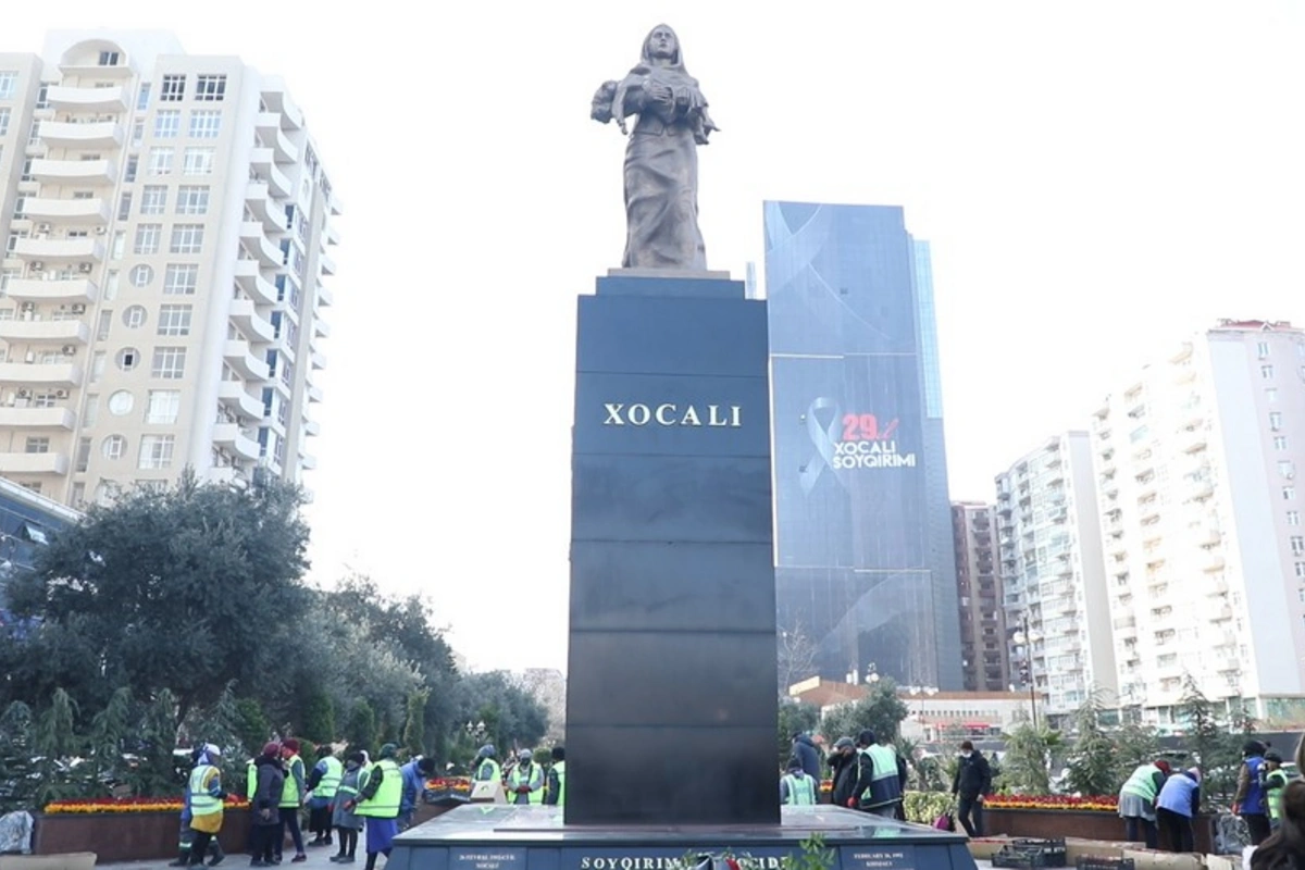 Xocalı parkında işlər yekunlaşır - VİDEO