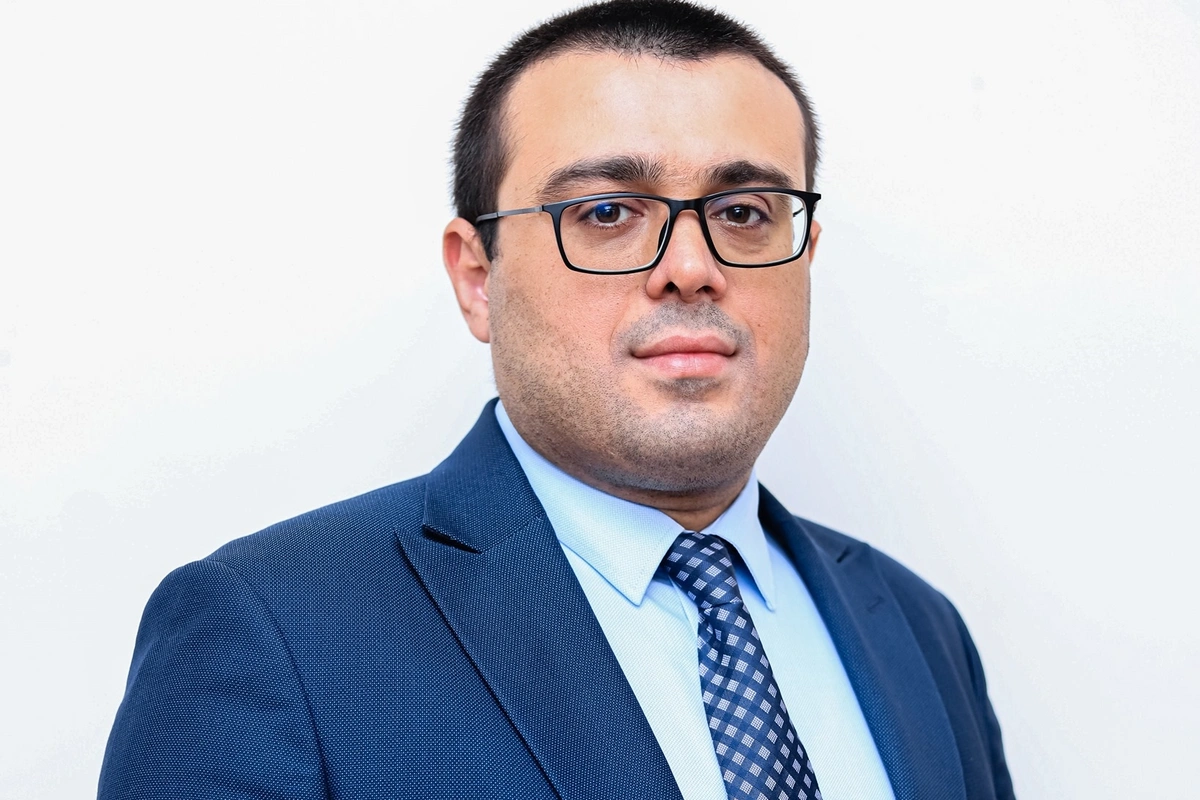 Təhsil Nazirliyində şöbə müdirinin müavini işdən çıxıb