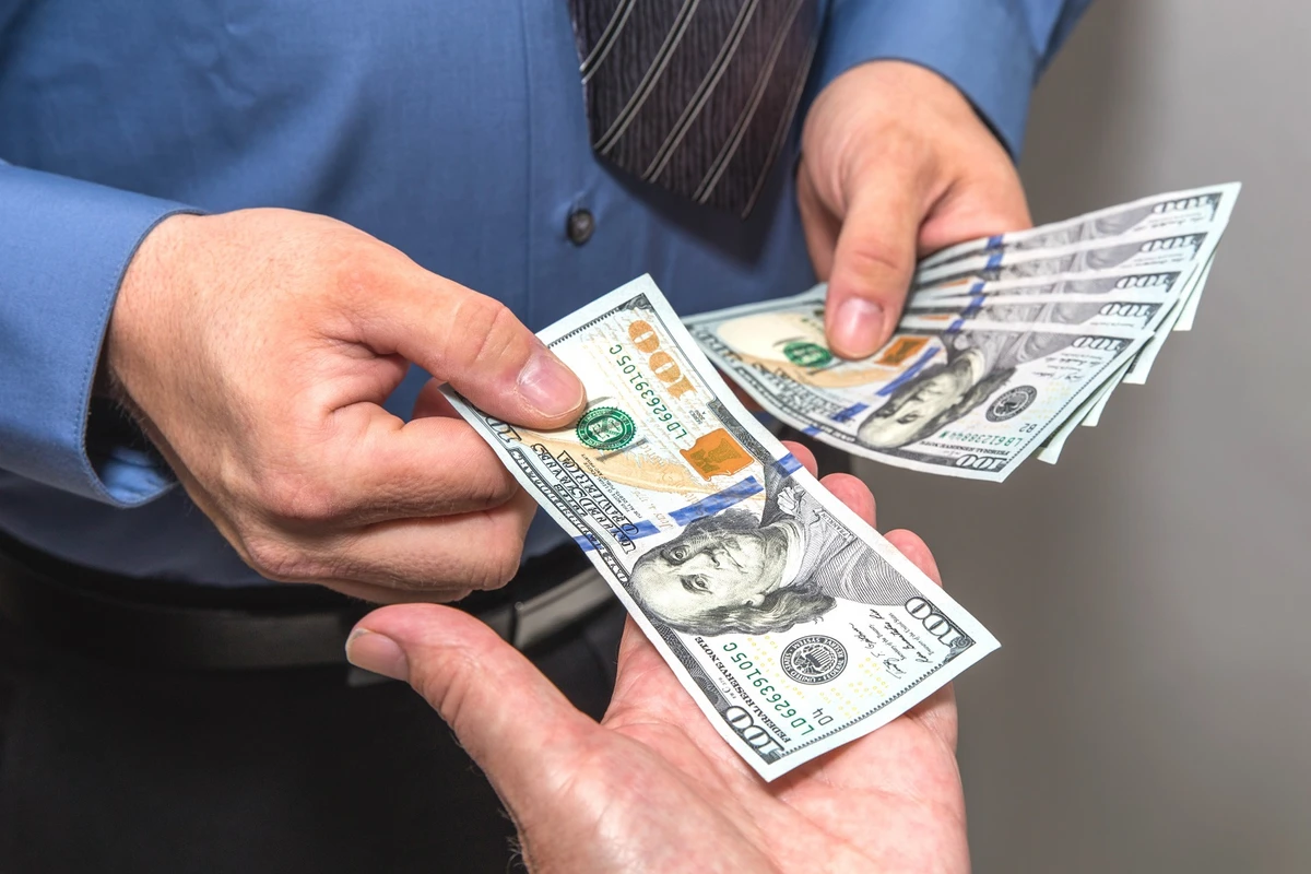 Yanvar ayı ərzində vətəndaşlar nə qədər dollar alıb?