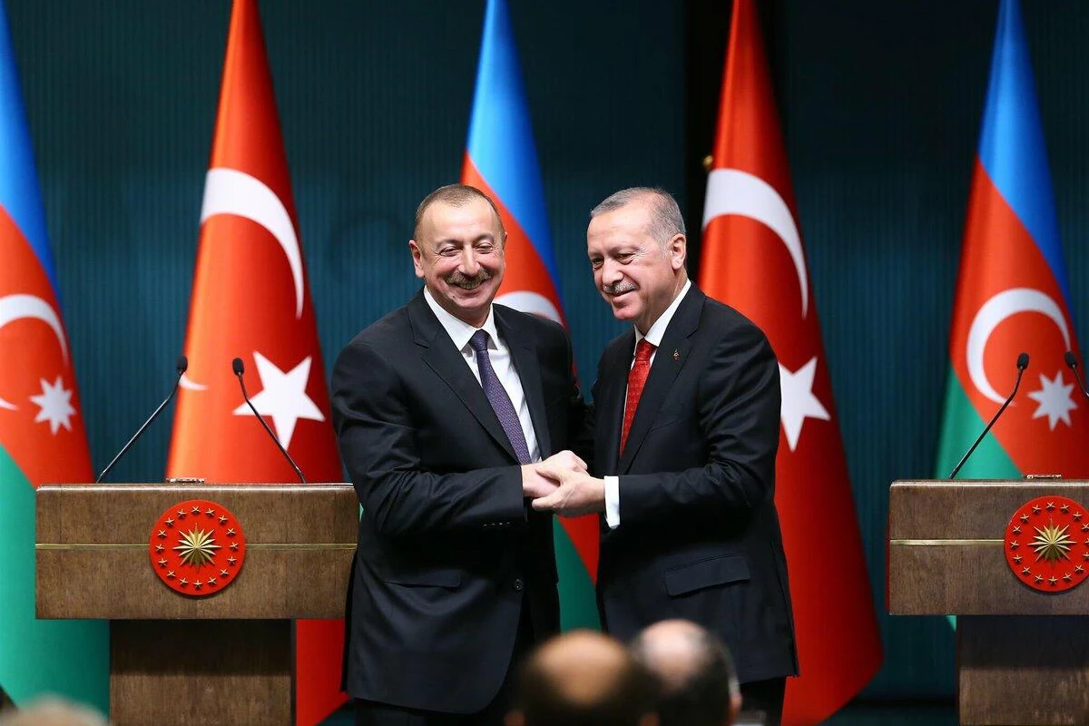 İlham Əliyev Ərdoğanı təbrik etdi İlham Əliyev Ərdoğanı təbrik etdi