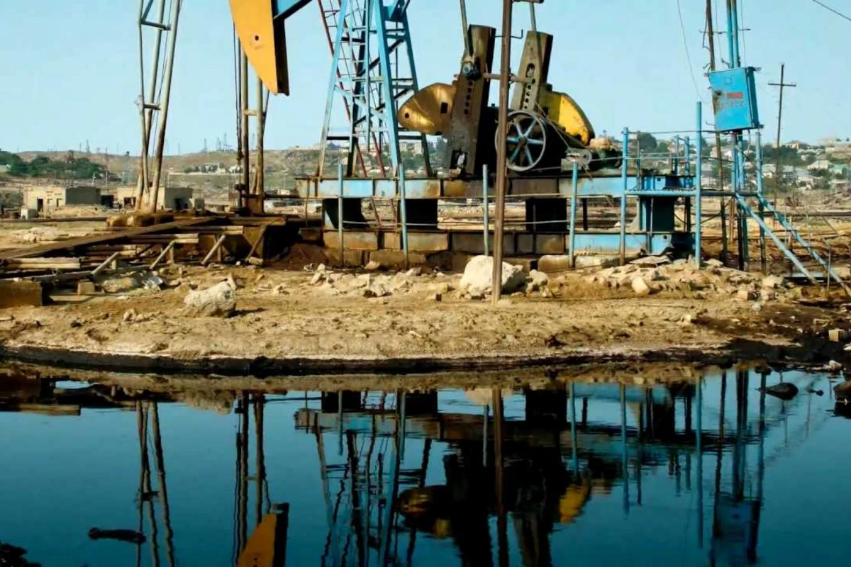 Azərbaycan nefti ucuzlaşıb