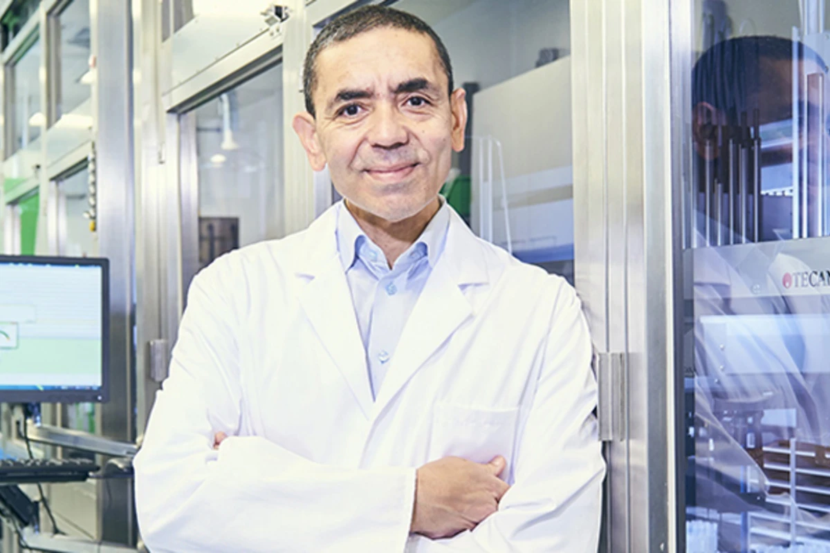 Koronavirus peyvəndi ixtira edən türkiyəli alimdən normal həyata qayıdış açıqlaması
