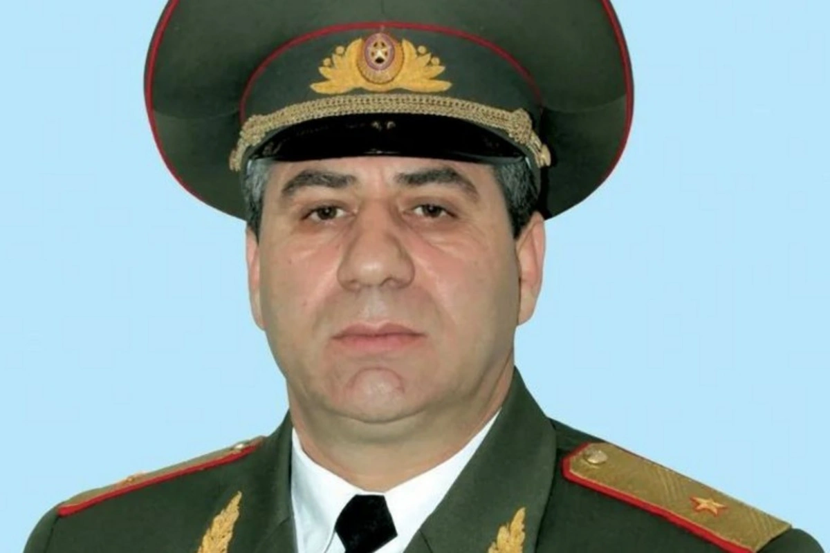 Ermənistanda daha bir general Paşinyanın istefası tələbinə qoşuldu