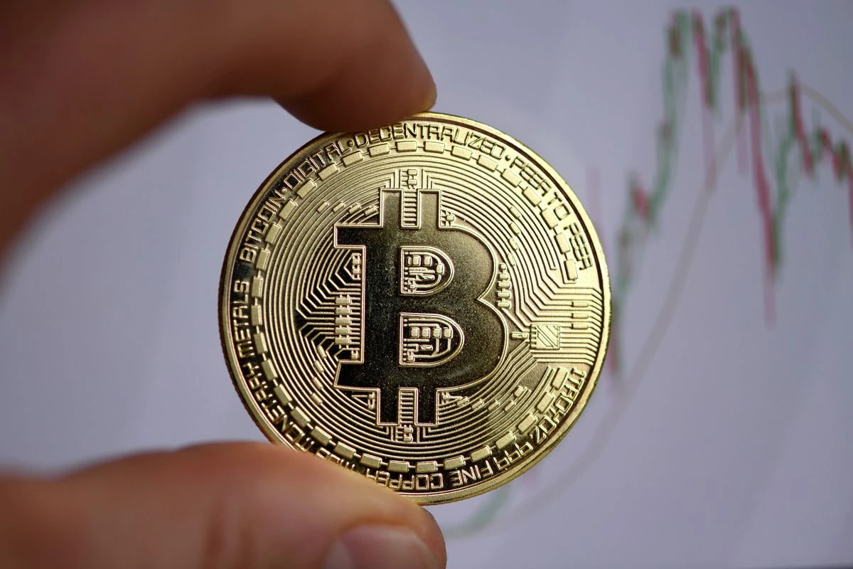 Биткоин снова стремительно дорожает
