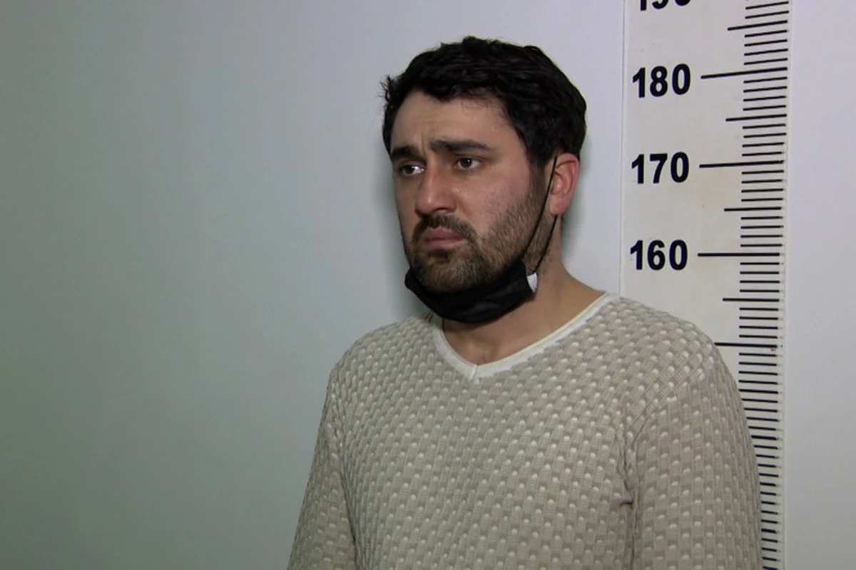 Bakıda narkotacir tutuldu - VİDEO Bakıda narkotacir tutuldu - VİDEO