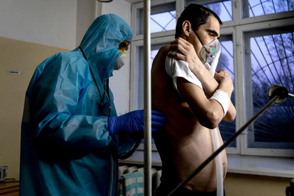Koronavirus mövsümi hal alacaq - İnfeksionist vaxtını AÇIQLADI Koronavirus mövsümi hal alacaq - İnfeksionist vaxtını AÇIQLADI