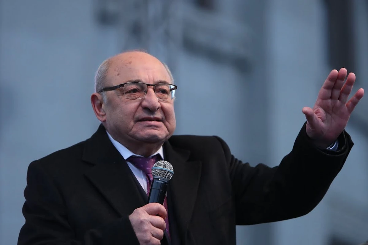 Ermənistanda müxalifət liderinə qarşı cinayət işi açıldı