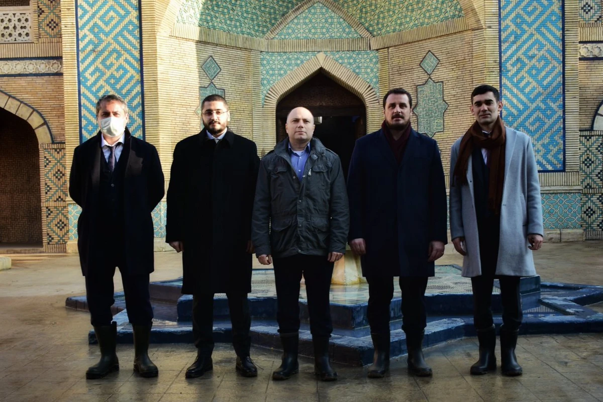 Azərbaycanlı nazir “Oyanış böyük Səlcuqlu” filminin rejissoru ilə görüşüb