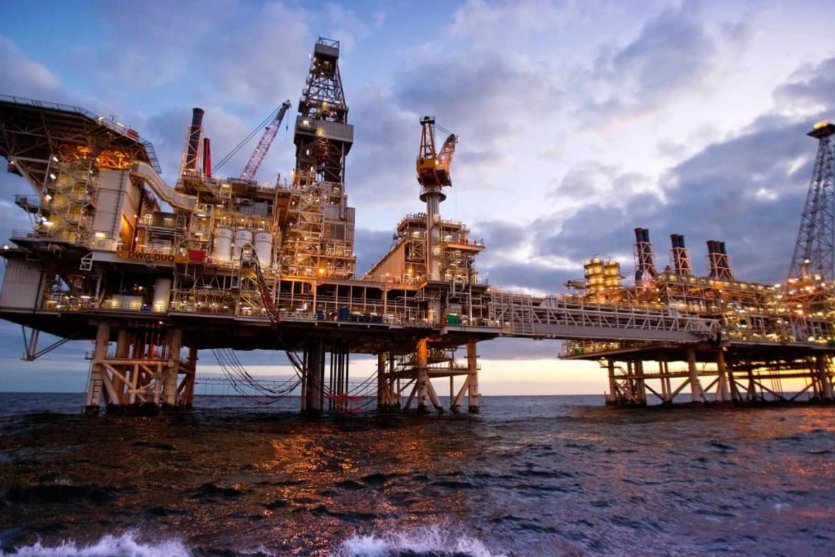 Азербайджан согласился на продолжение сокращения добычи нефти в рамках ОПЕК+