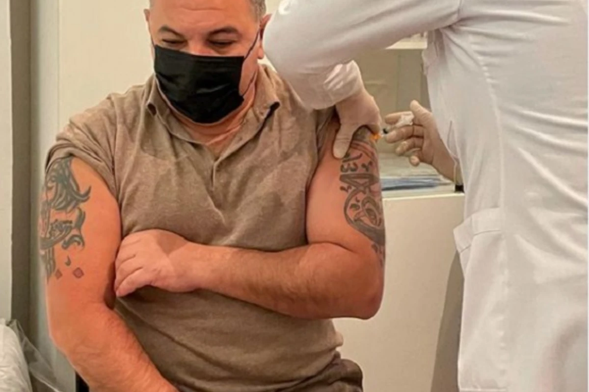 Ədalət Şükürova koronavirus vaksini vuruldu - FOTO