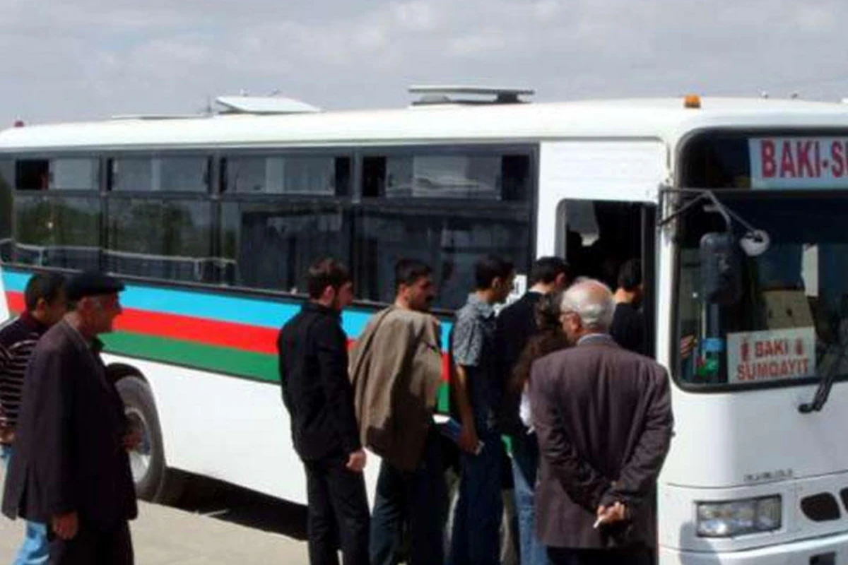 Avtobuslarda süni qiymət artımı ilə bağlı sərnişinlərə müraciət