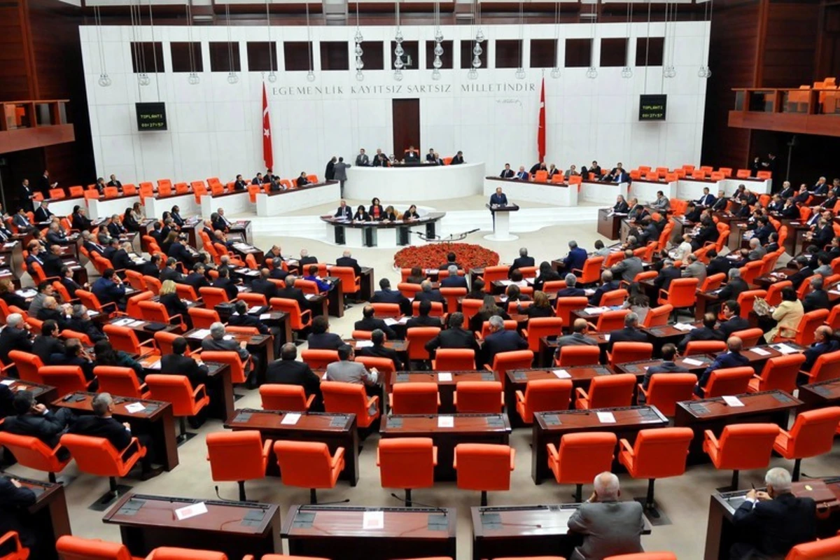Türkiyə parlamentinin komitə sədri: “Azərbaycana dəstək olmaq üçün gəlmişik”