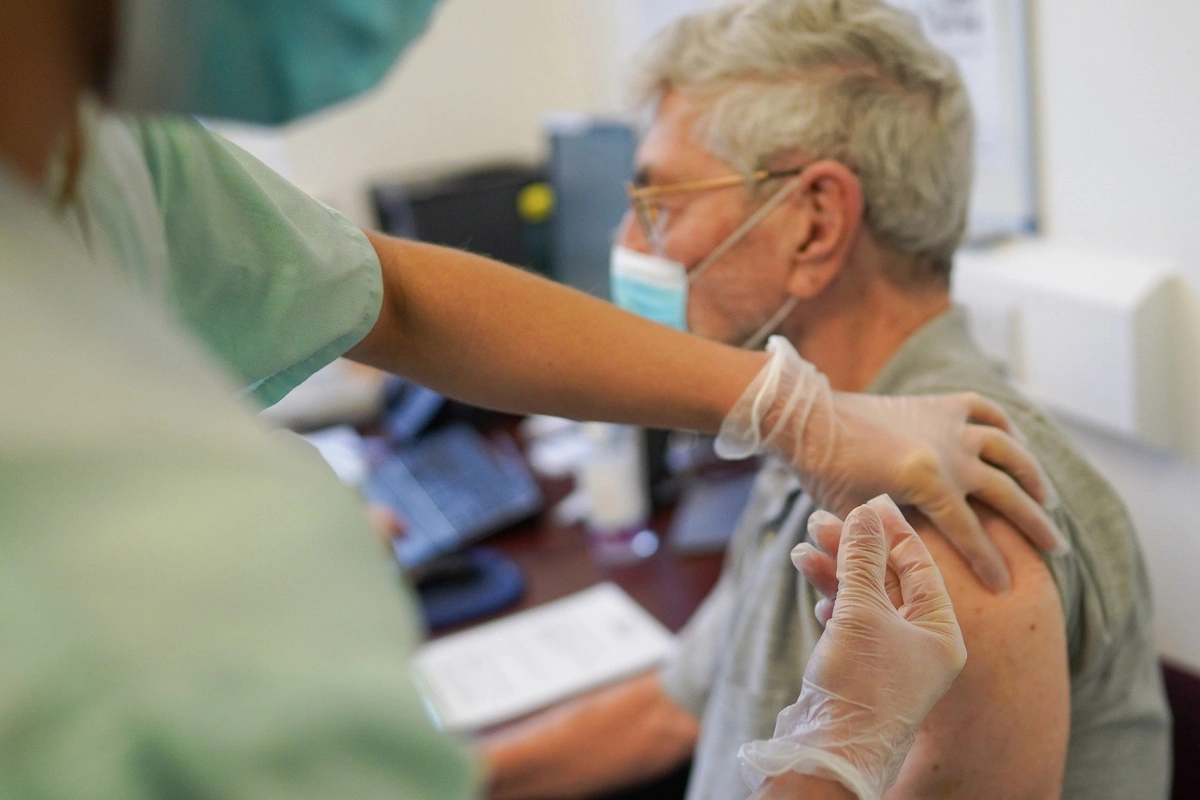 Koronavirus vaksini vurulduqdan sonra nə problemlər yaranır? - RƏSMİ CAVAB