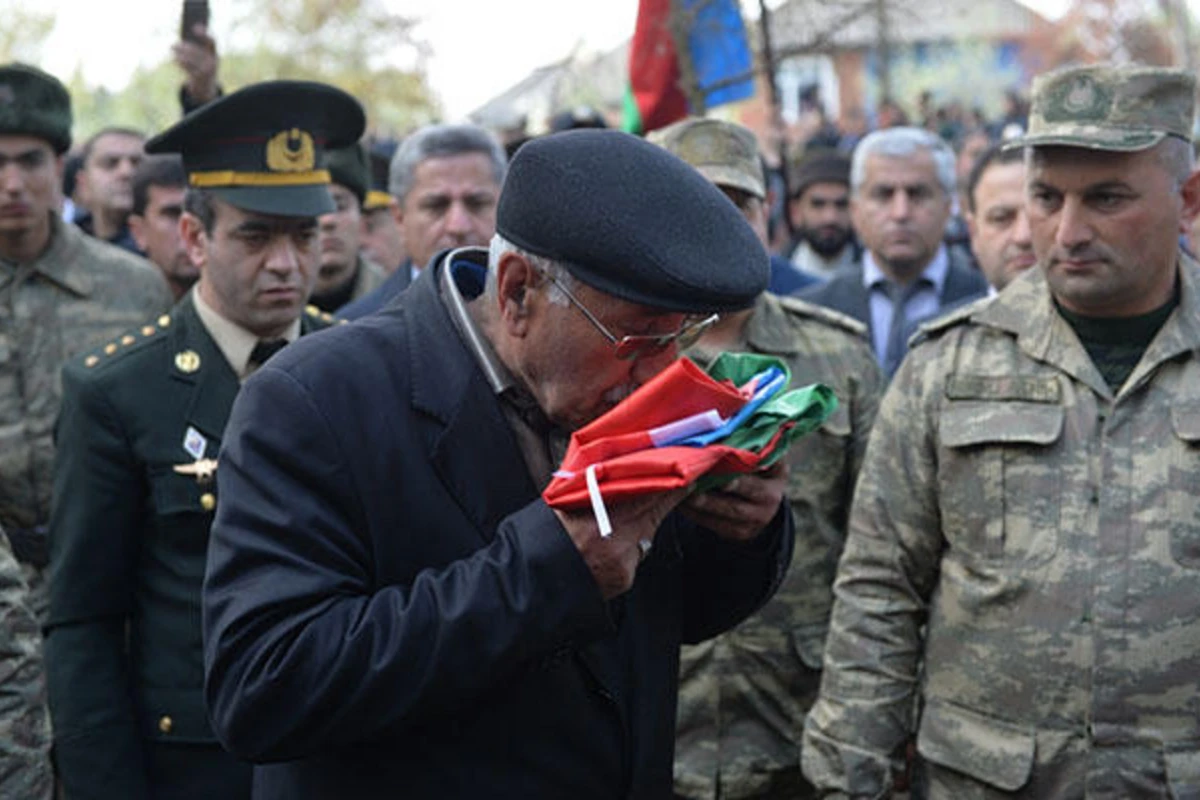 Şəhid və ailə üzvləri barəsində informasiya bazası yaradılacaq Şəhid və ailə üzvləri barəsində informasiya bazası yaradılacaq