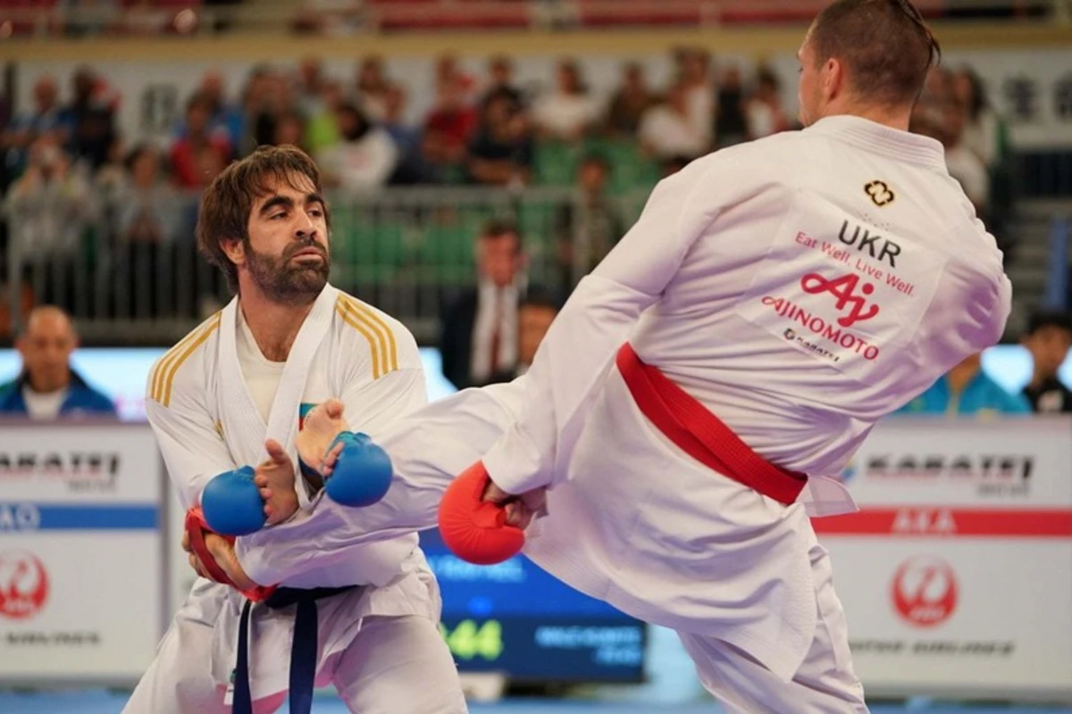 Rafael Ağayev uduzdu, Firdovsi Fərzəliyev finala vəsiqə qazandı