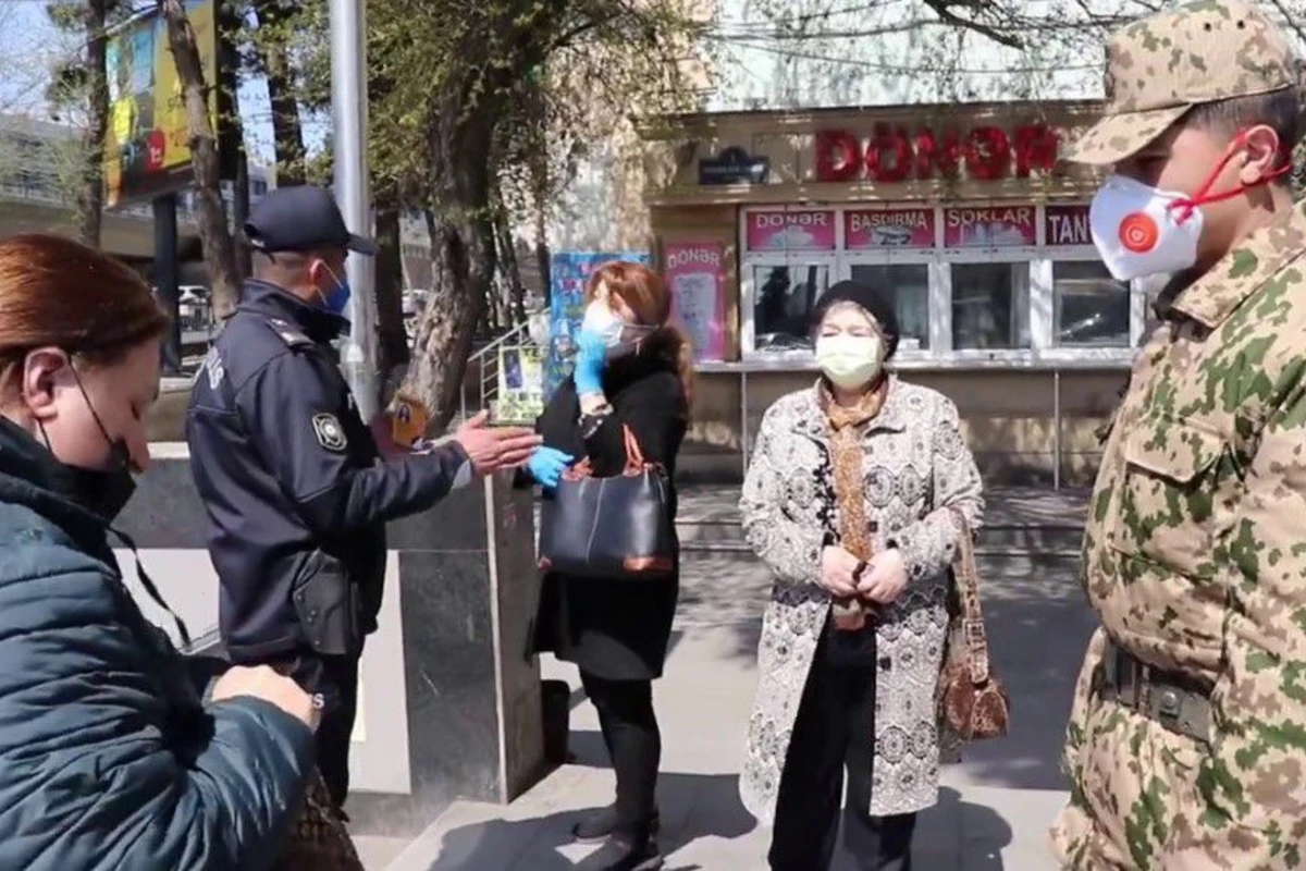 Полиция задержала двух больных коронавирусом, разгуливавших по Баку
