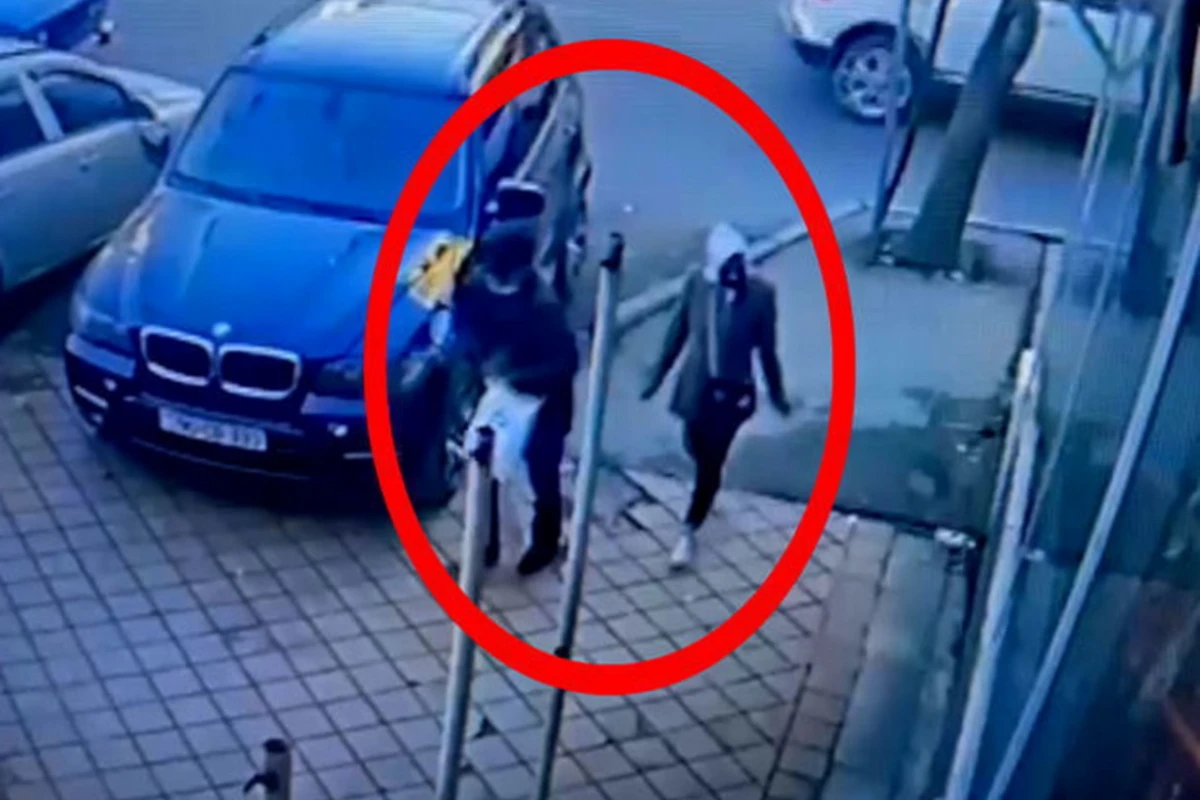 В Баку полиция обезвредила воров-карманников - ВИДЕО В Баку полиция обезвредила воров-карманников - ВИДЕО