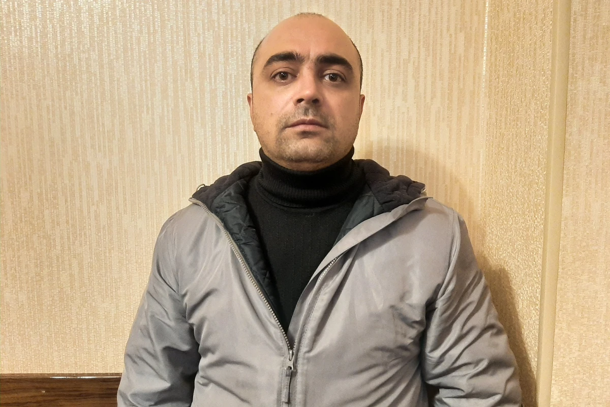 Özünü kommunal xidmət əməkdaşı kimi təqdim edərək oğurluq edən şəxs saxlanıldı