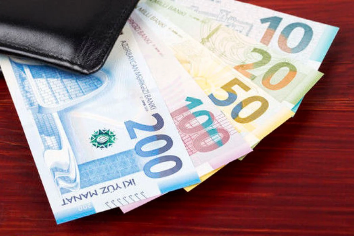 Azərbaycanda əhali pullarını hansı məhsullara xərcləyib?