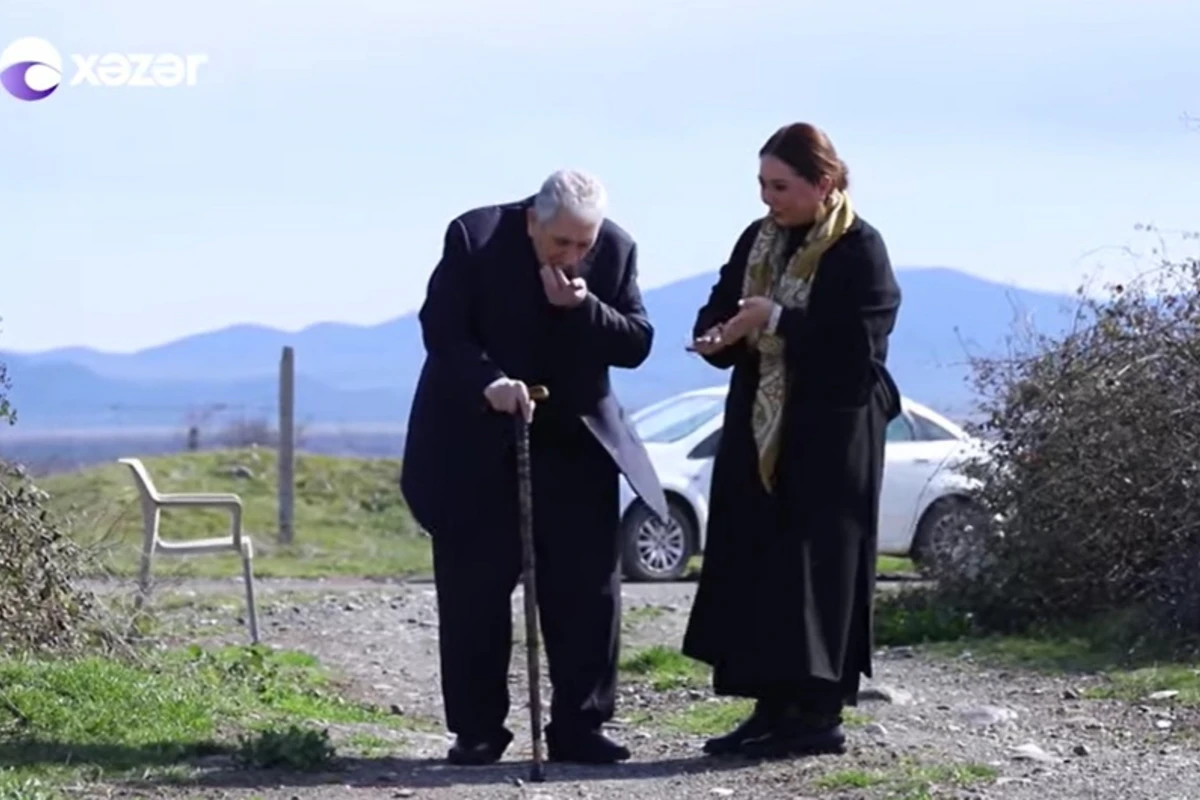 Arif Babayev illər sonra Ağdama gedib, torpağı öpdü - VİDEO