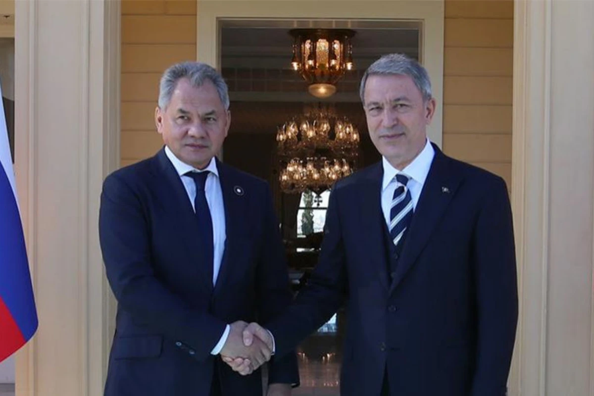 Hulusi Akar ilə Sergey Şoyqu arasında telefon danışığı olub Hulusi Akar ilə Sergey Şoyqu arasında telefon danışığı olub