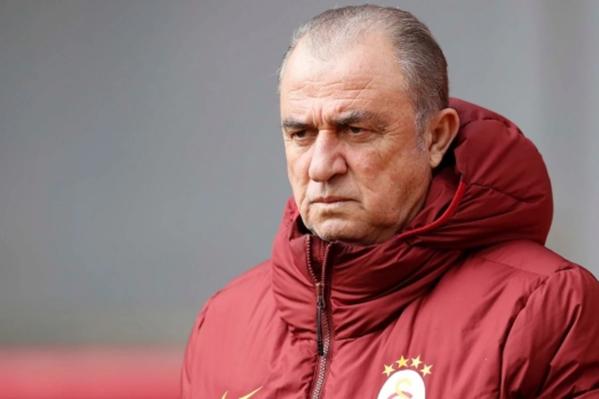 Fatih Terim cəzalandırıldı