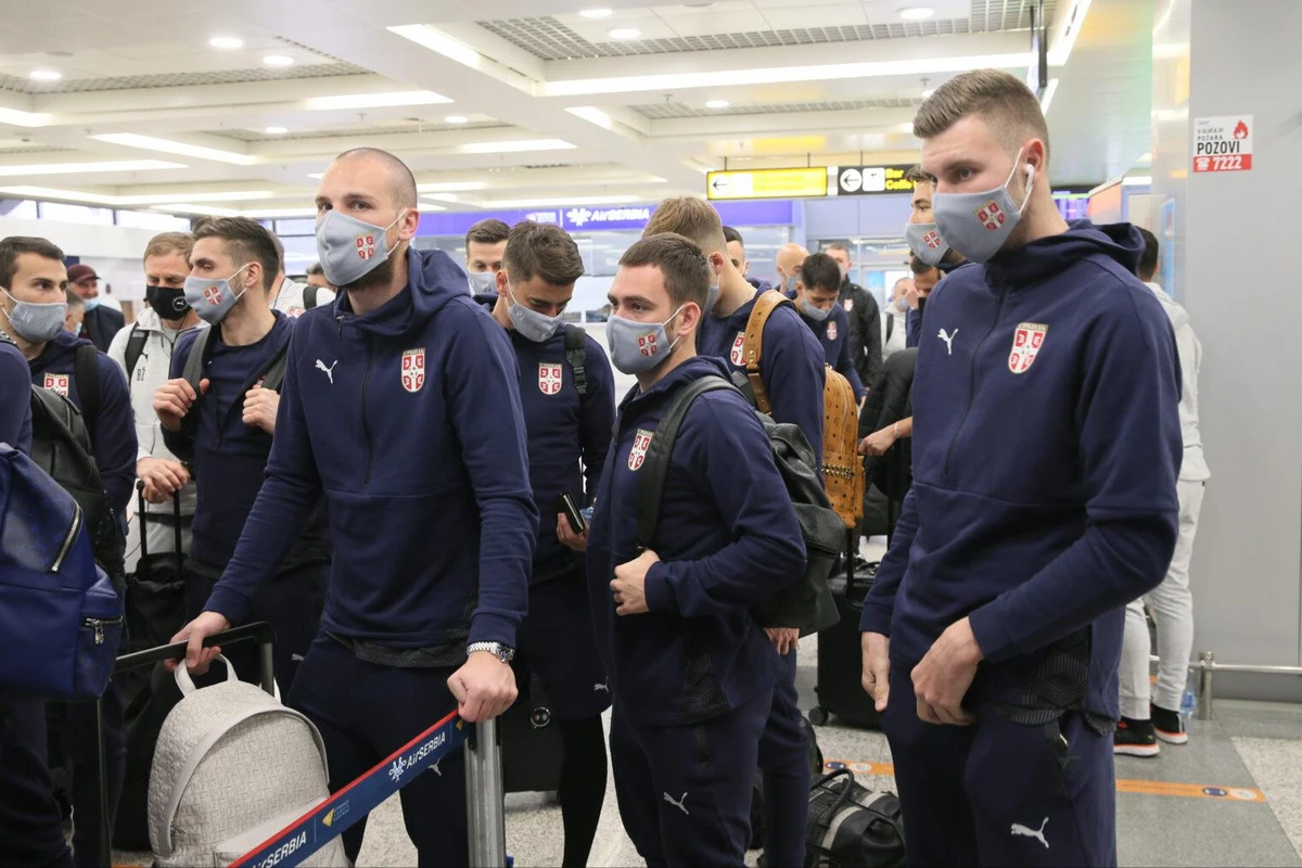 Сборная Сербии вылетела на матч в Баку - ФОТО