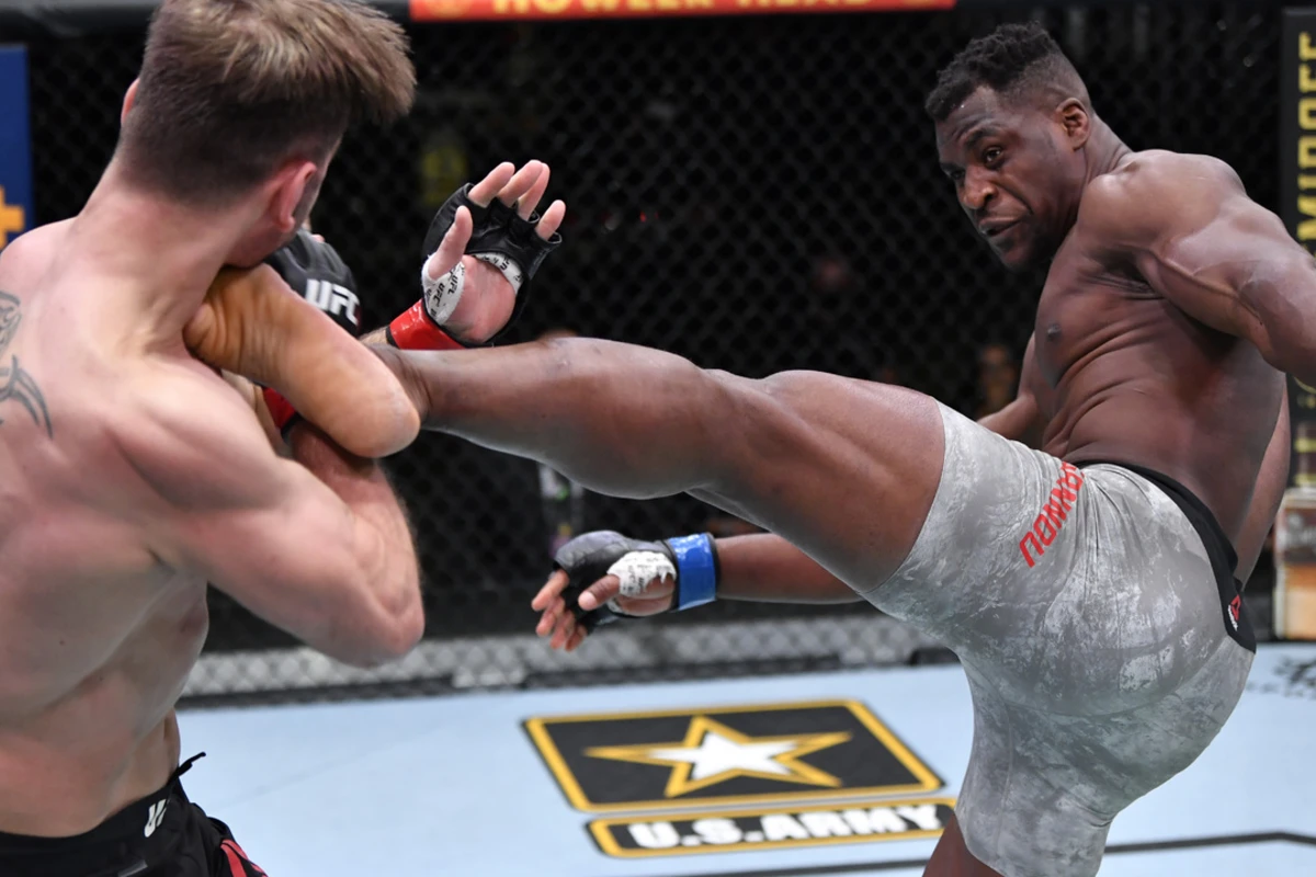 Хищник из UFC назвал новую цель после завоевания пояса