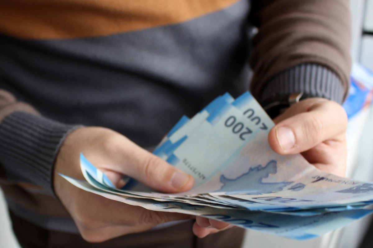 Maaşından pul tutulanlara vacib xəbər - Aprelin 1-dən... Maaşından pul tutulanlara vacib xəbər - Aprelin 1-dən...