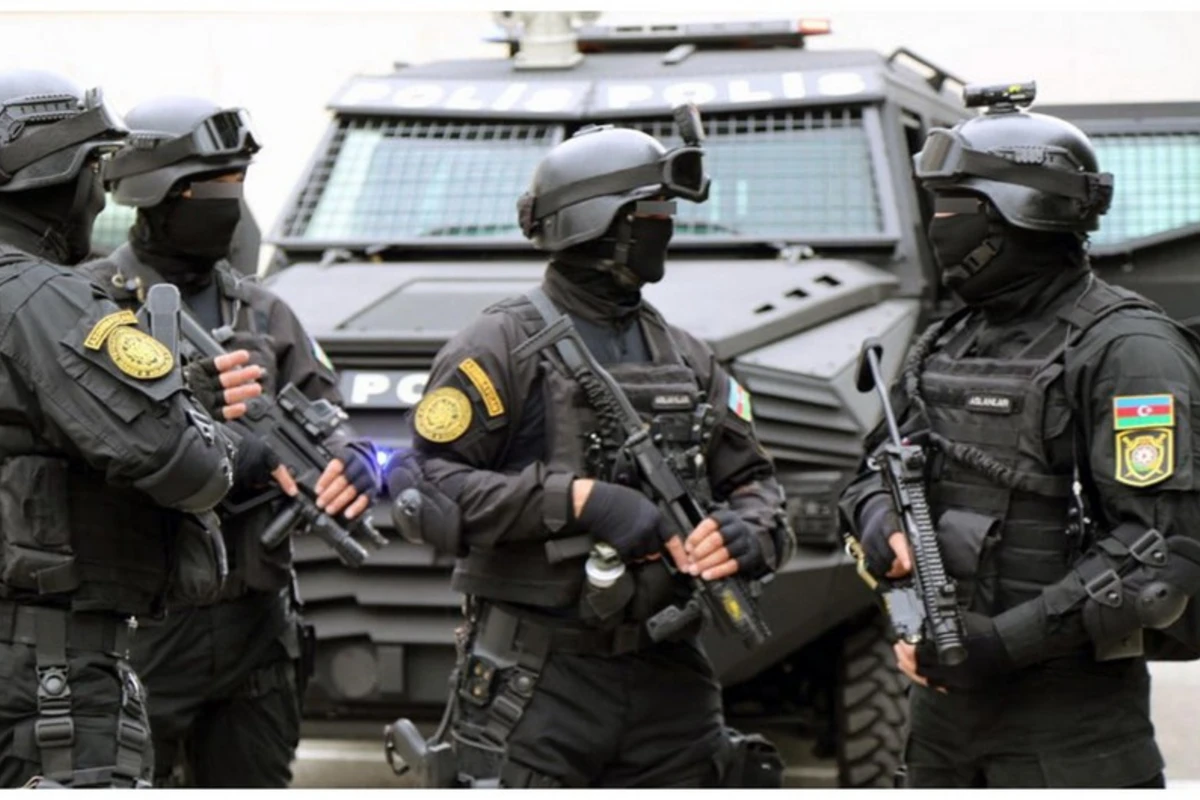 Bakıda polislər atəş açdı, yaralananlar var - RƏSMİ
