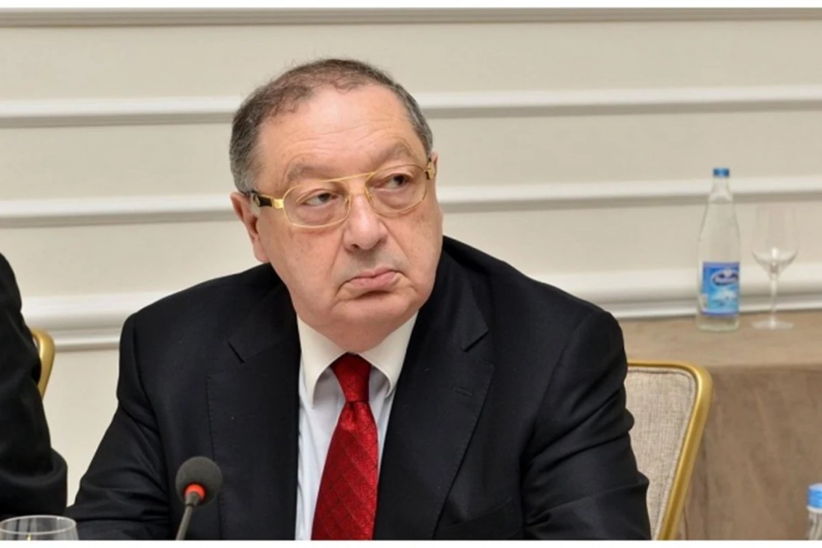 Prezident Cəmil Əliyevi təltif etdi