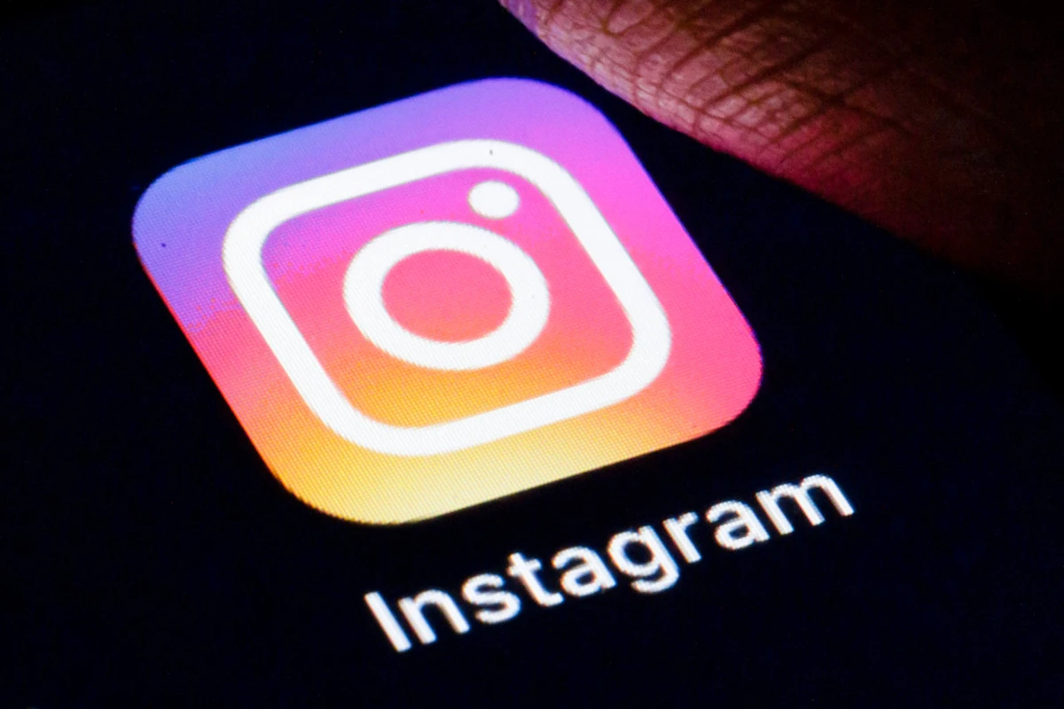 В работе Instagram произошел сбой