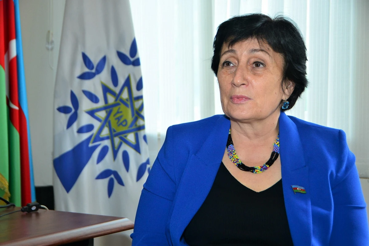 Deputat yeni “5 manatlıq”dan narazıdır