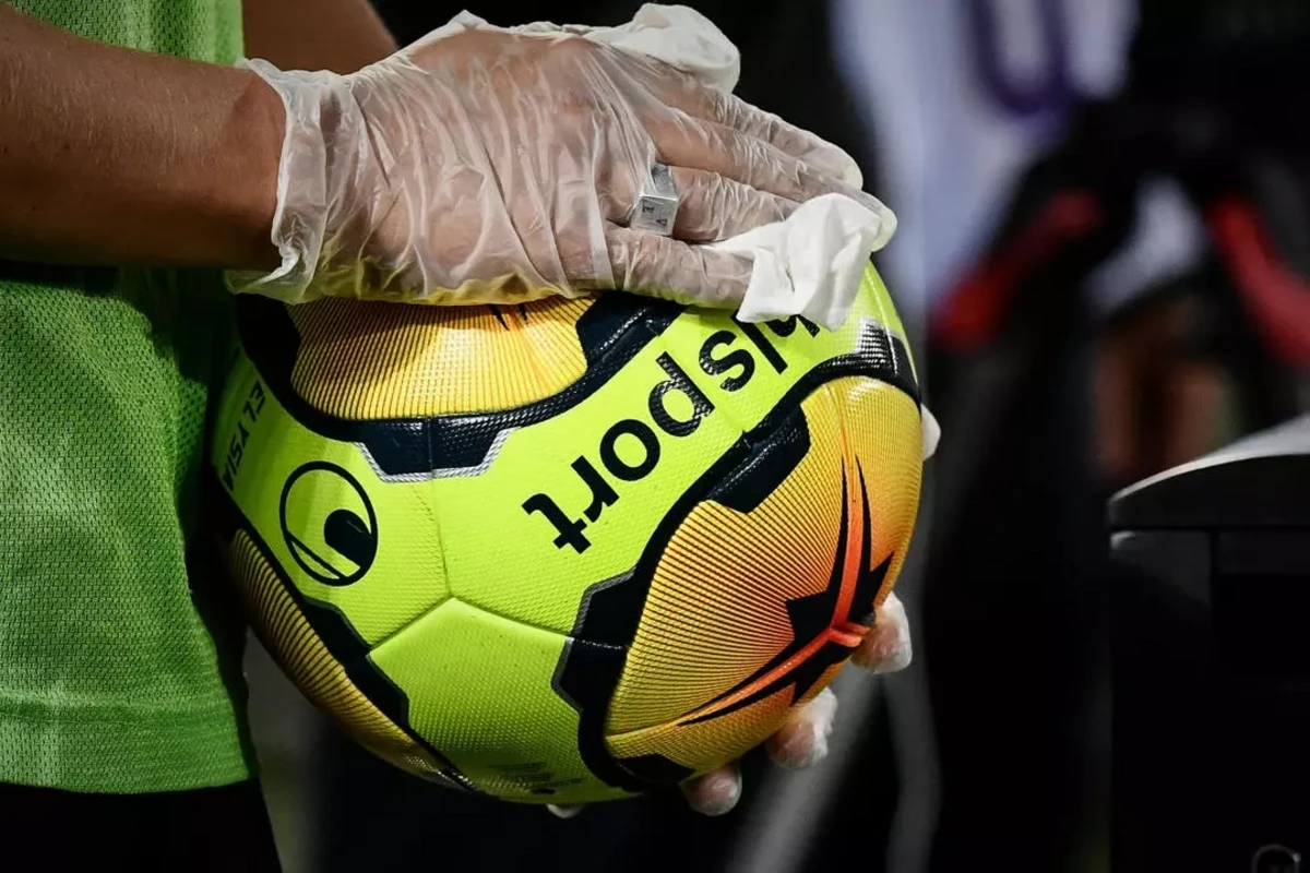 Azərbaycanın 3 futbolçusu koronavirusa yoluxdu - ADLAR